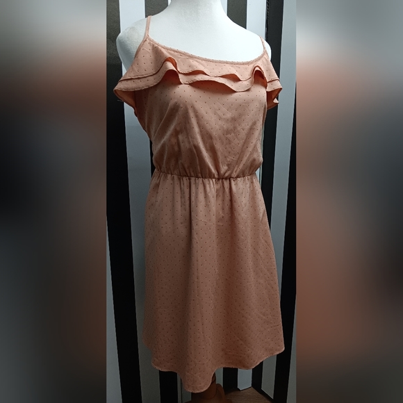 Lauren Conrad dress - Picture 3 of 14